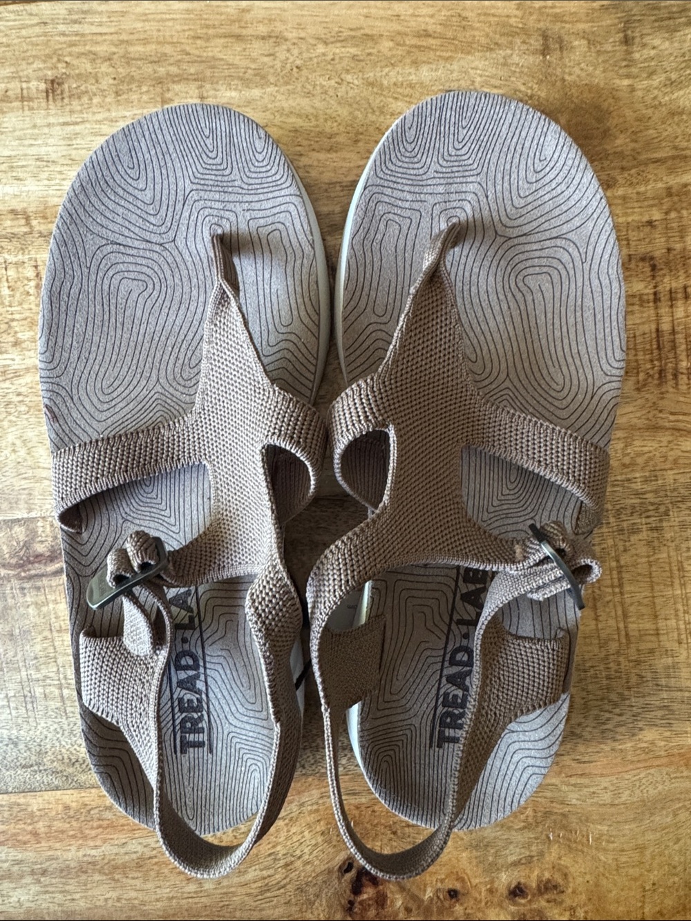 TREAD labs Albion Comfort walking sandals Strappy Sandals in khaki tan brown NEW
